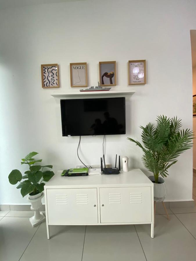 Bangi Almyra Suite Exterior photo