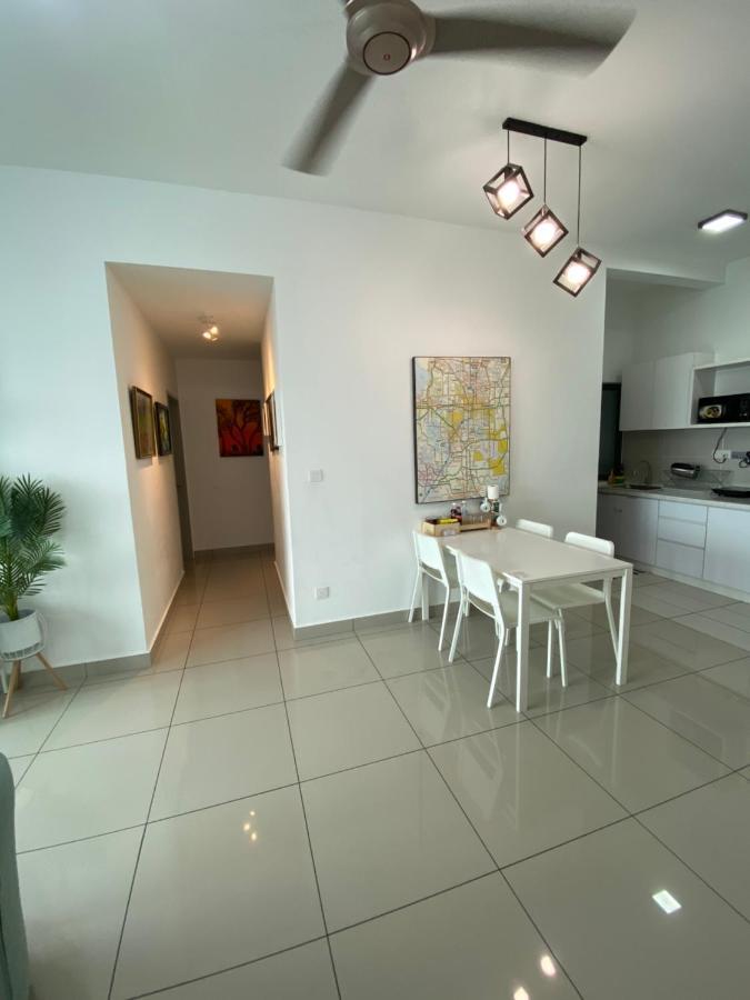Bangi Almyra Suite Exterior photo