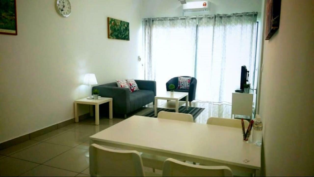 Bangi Almyra Suite Exterior photo