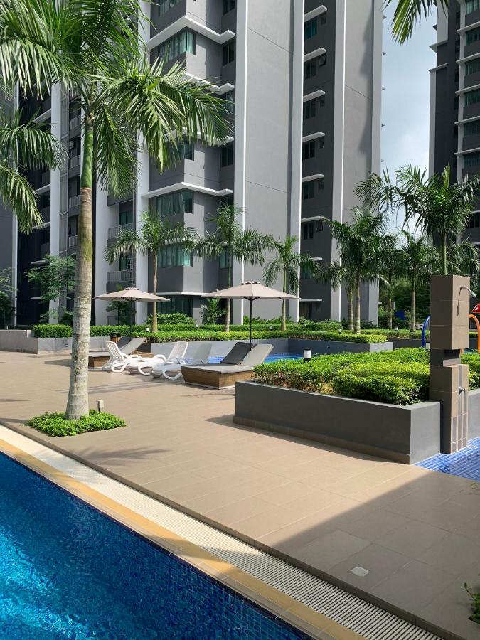 Bangi Almyra Suite Exterior photo